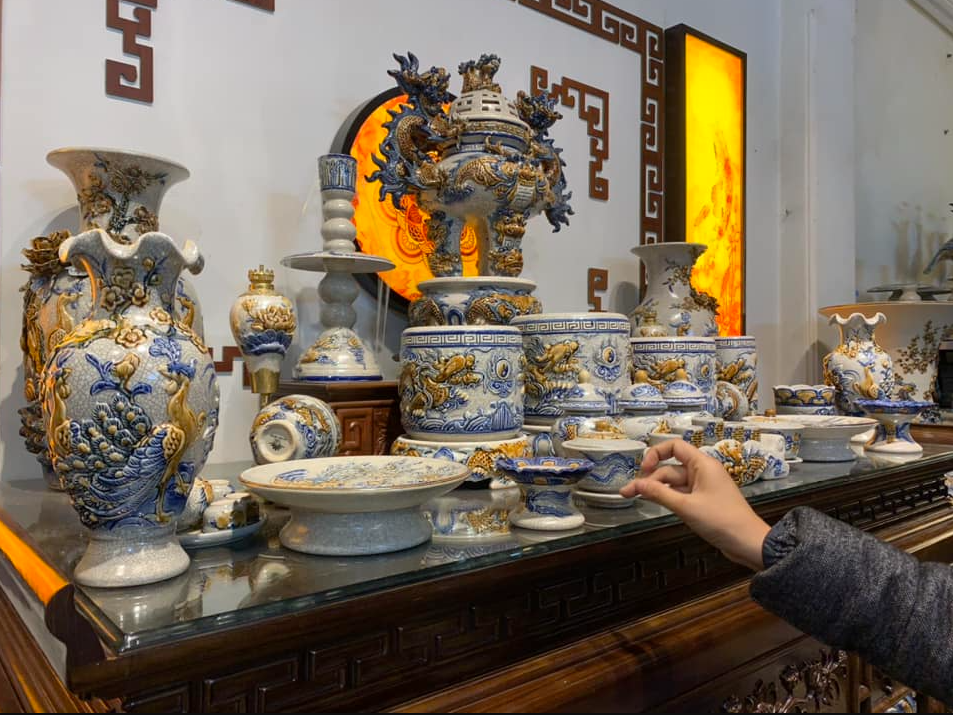 Ché thờ là gì và tại sao nên đặt ché thờ trên ban thờ gia tiên 4